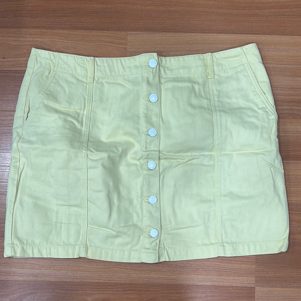 Forever 21 Green Mini Pencil Skirt Casual